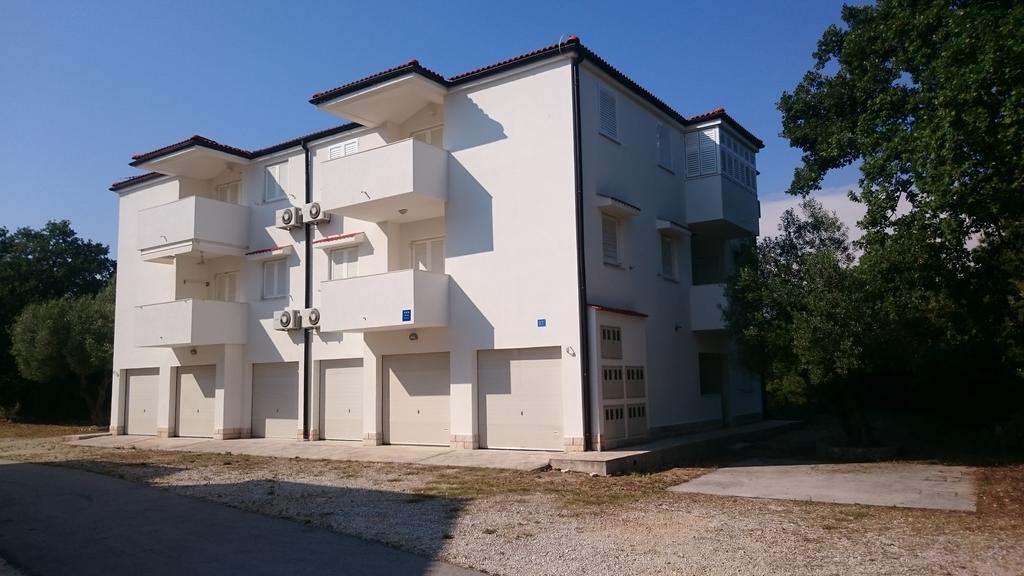Apartment Kiko Rogoznica  Rum bild