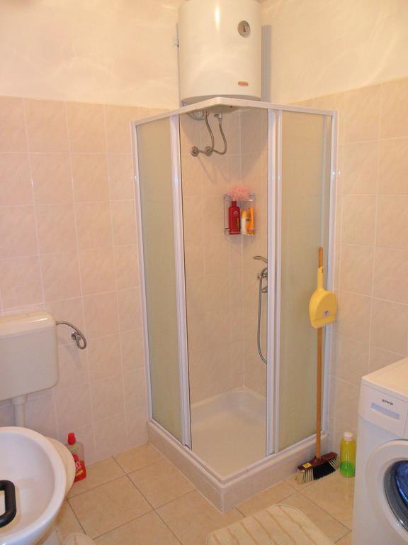 Apartment Kiko Rogoznica  Rum bild